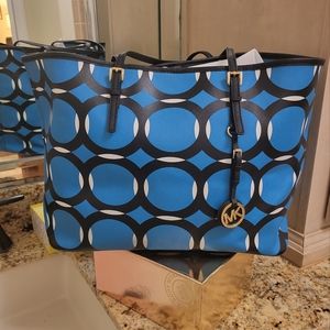 Michael kors tote bag